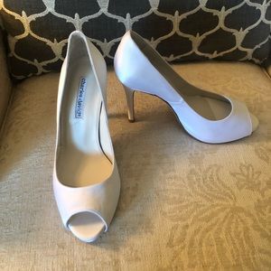 While satin wedding / bridal shoes